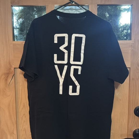 🖤 30 Year Sick: Who Do You Think You Are? XL Tee 🖤 - Picture 2 of 3